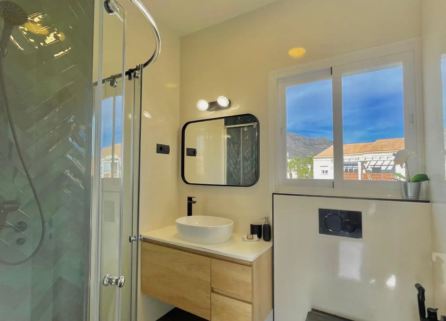 Lafrenchtouch - Moderno Y Centrico En Torremolinos Daire