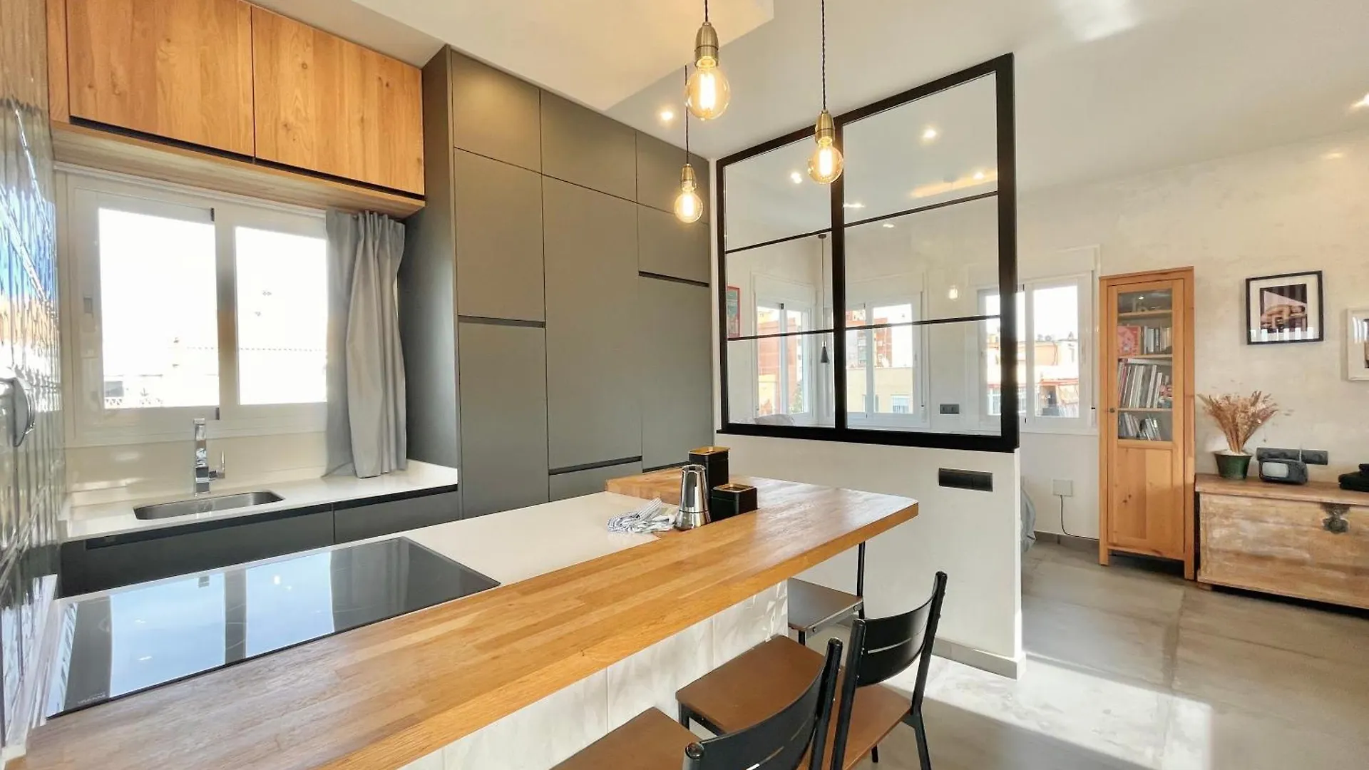 Lafrenchtouch - Moderno Y Centrico En Torremolinos Appartement
